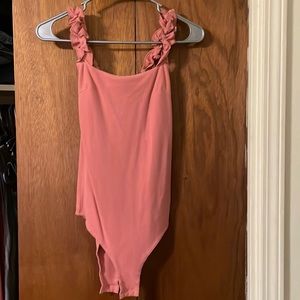 Ruffled sleeve body suit